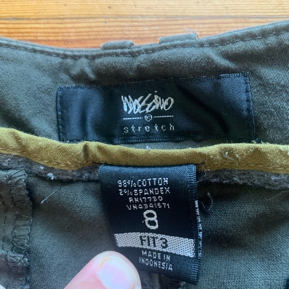 Cute Kim possible style shorts - Picture 2 of 2